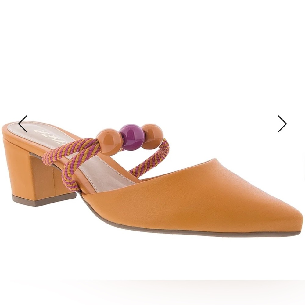 Gabriela Mule Size 8 new mustard color